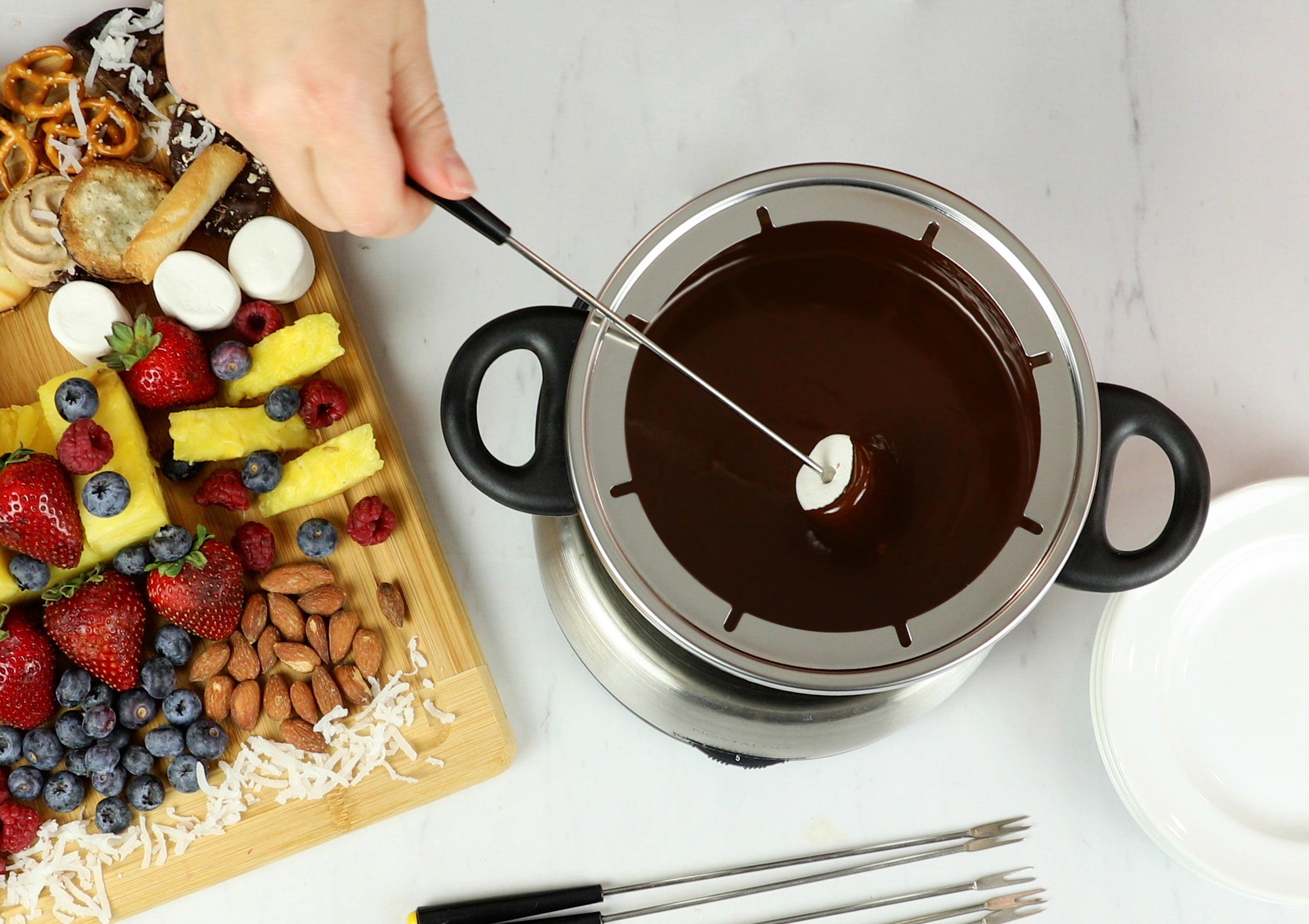 Perfect Chocolate Fondue — Nostalgia Products