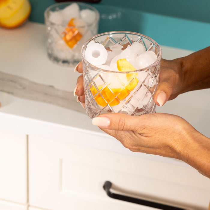 Igloo Automatic Ice Maker, Self-Cleaning, Countertop Size, 26 lbs in 24 Hours, 9 Large or Small Ice Cubes in 7 Minutes, Aqua