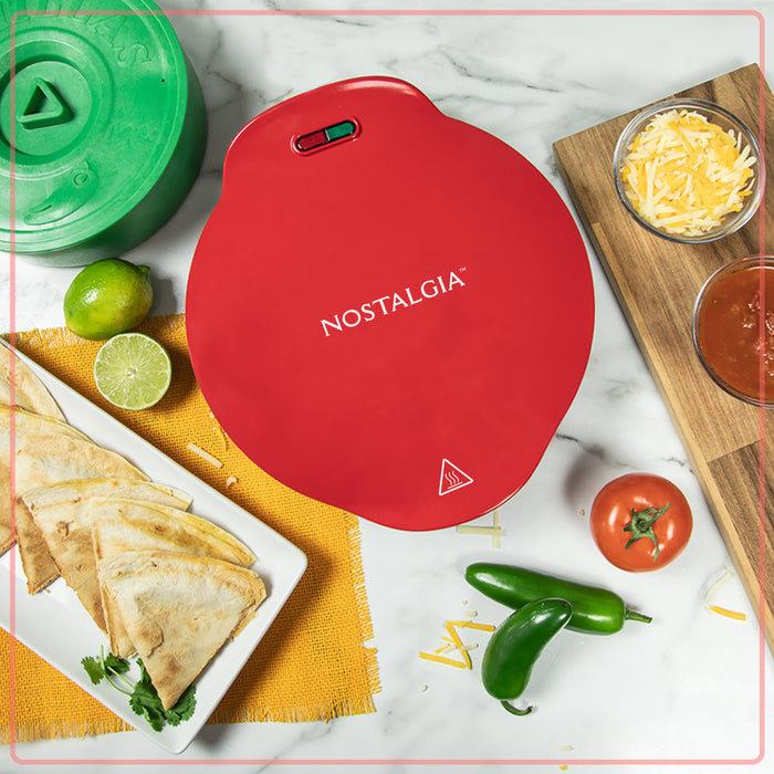  Nostalgia Taco Tuesday Deluxe 8-Inch 6-Wedge Electric Quesadilla  Maker with Extra Stuffing Latch, Red: Home & Kitchen