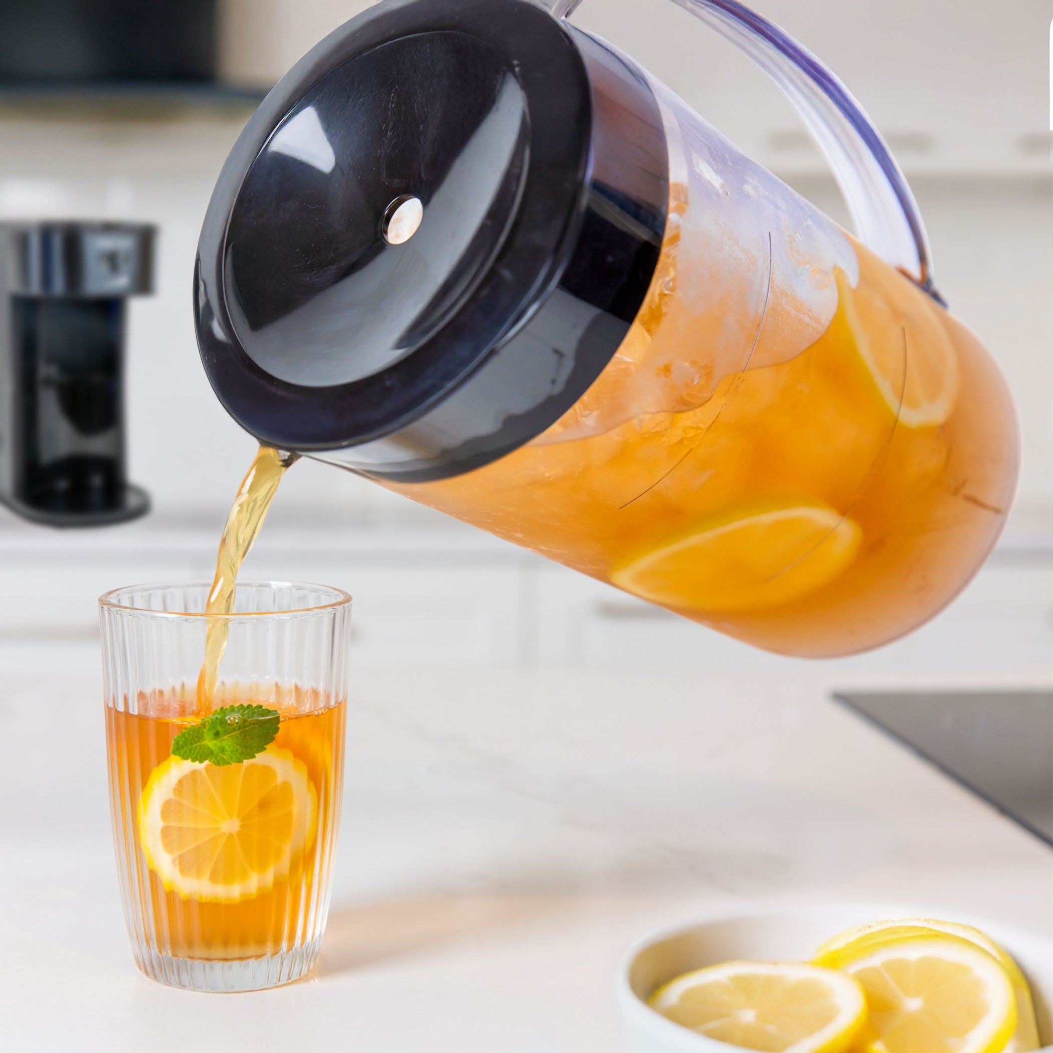 HomeCraft 3-Quart Ice Iced Coffee and Tea Brewing System — Nostalgia ...