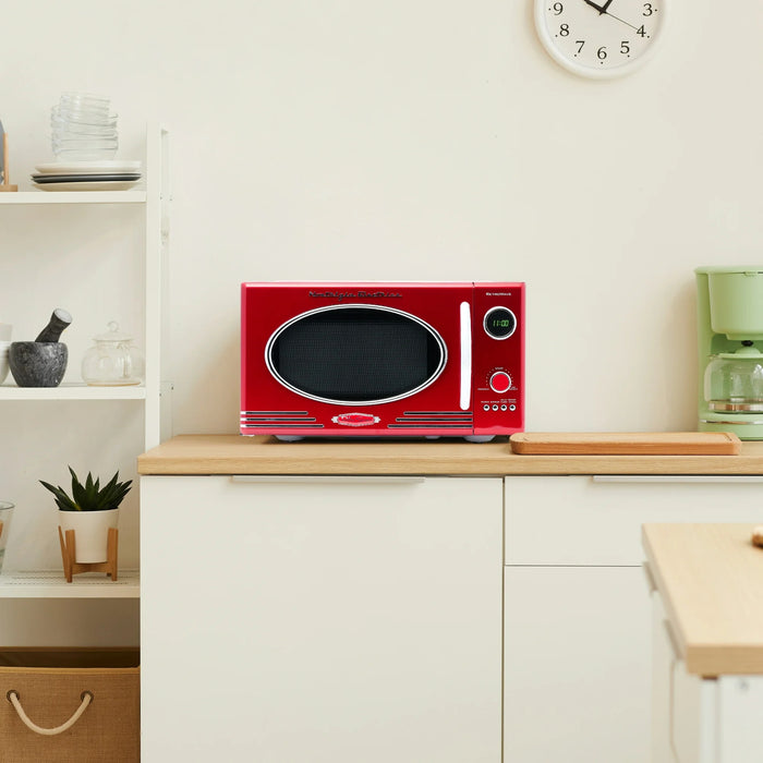 Nostalgia 0.9 Cu. Ft.  800-Watt Retro Microwave Oven, Red
